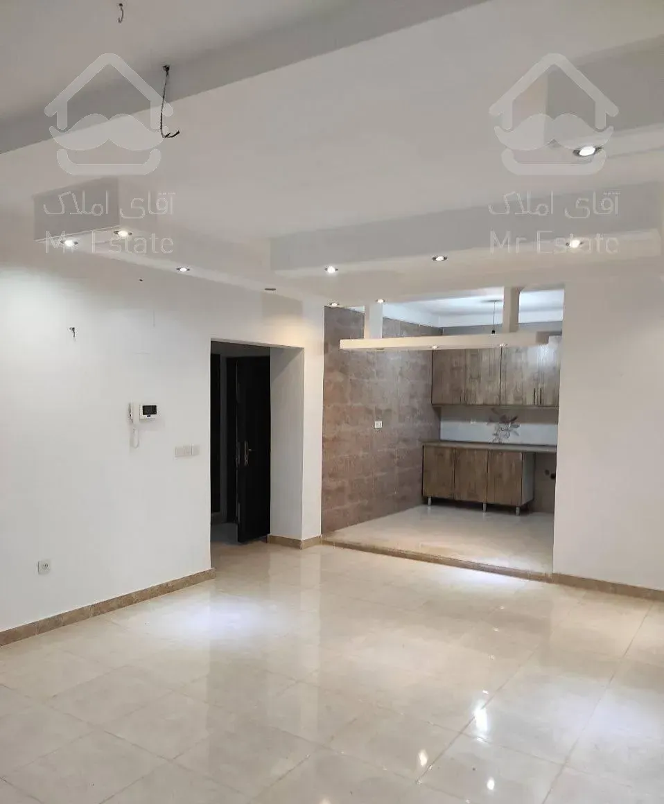 اجاره خانه ۱۳۰ متری طبقه اول در چالوس