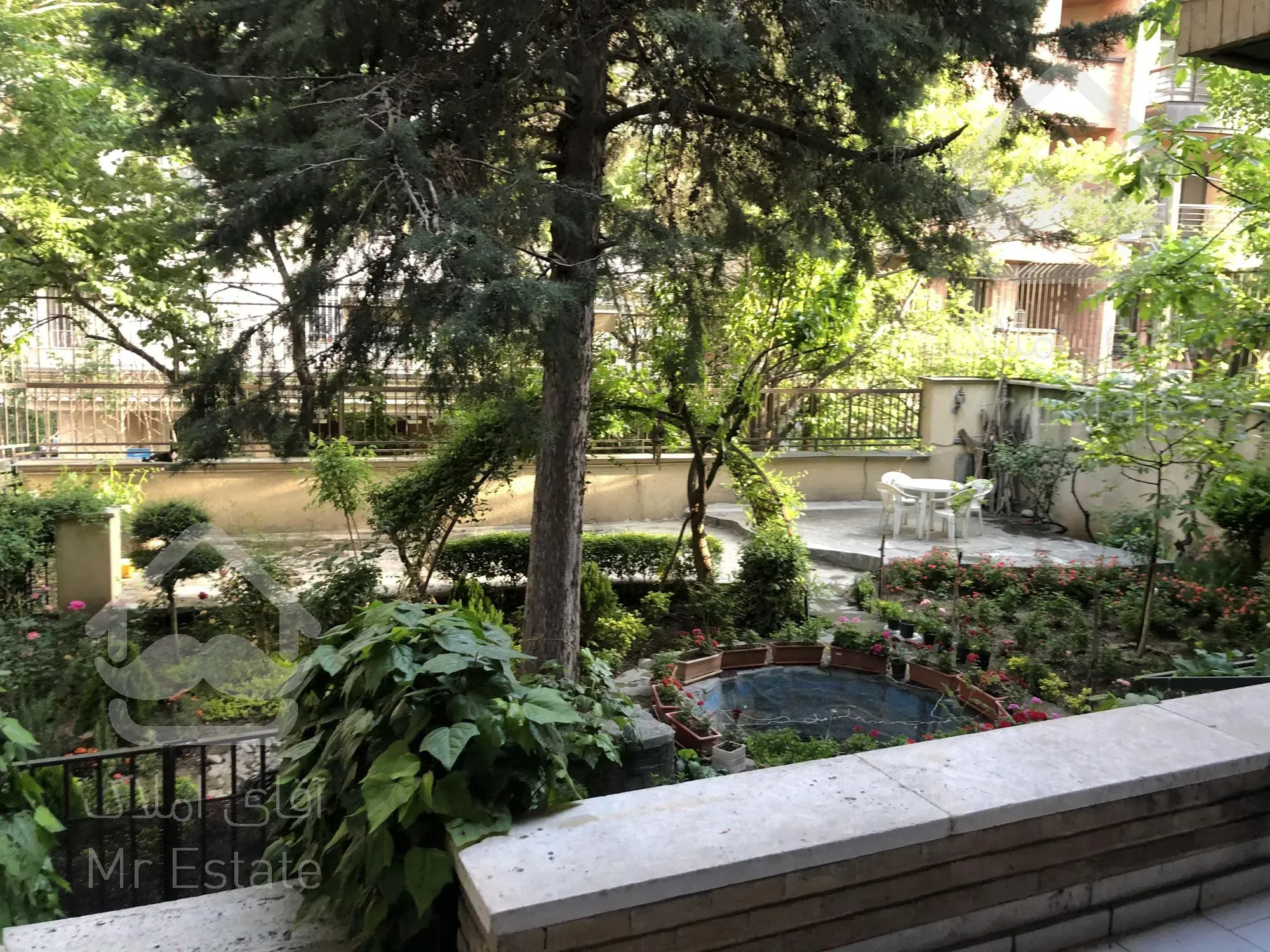 رهن و اجاره ویلا ۲۲۰ متر بنا ۴۰۰ متر حیاط اختصاصی