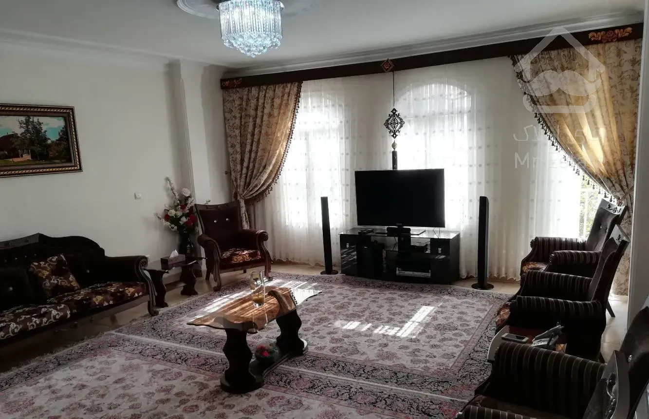 ۹۰ متری / اسکندری ، شکوفه / ۷ ساله / فول