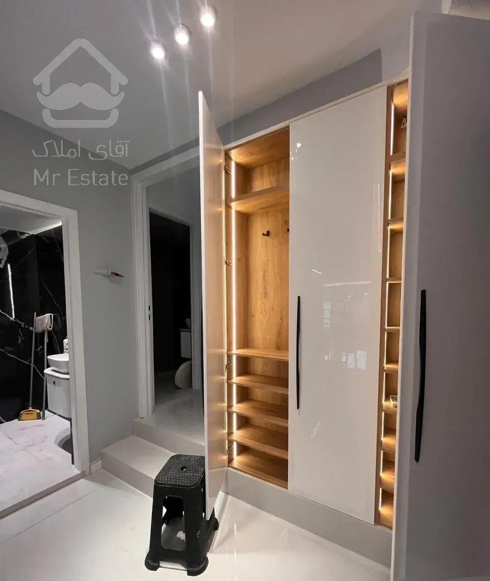 پاسداران 119متر دو خواب /فروش فوری / تراس/۲پارکینگ