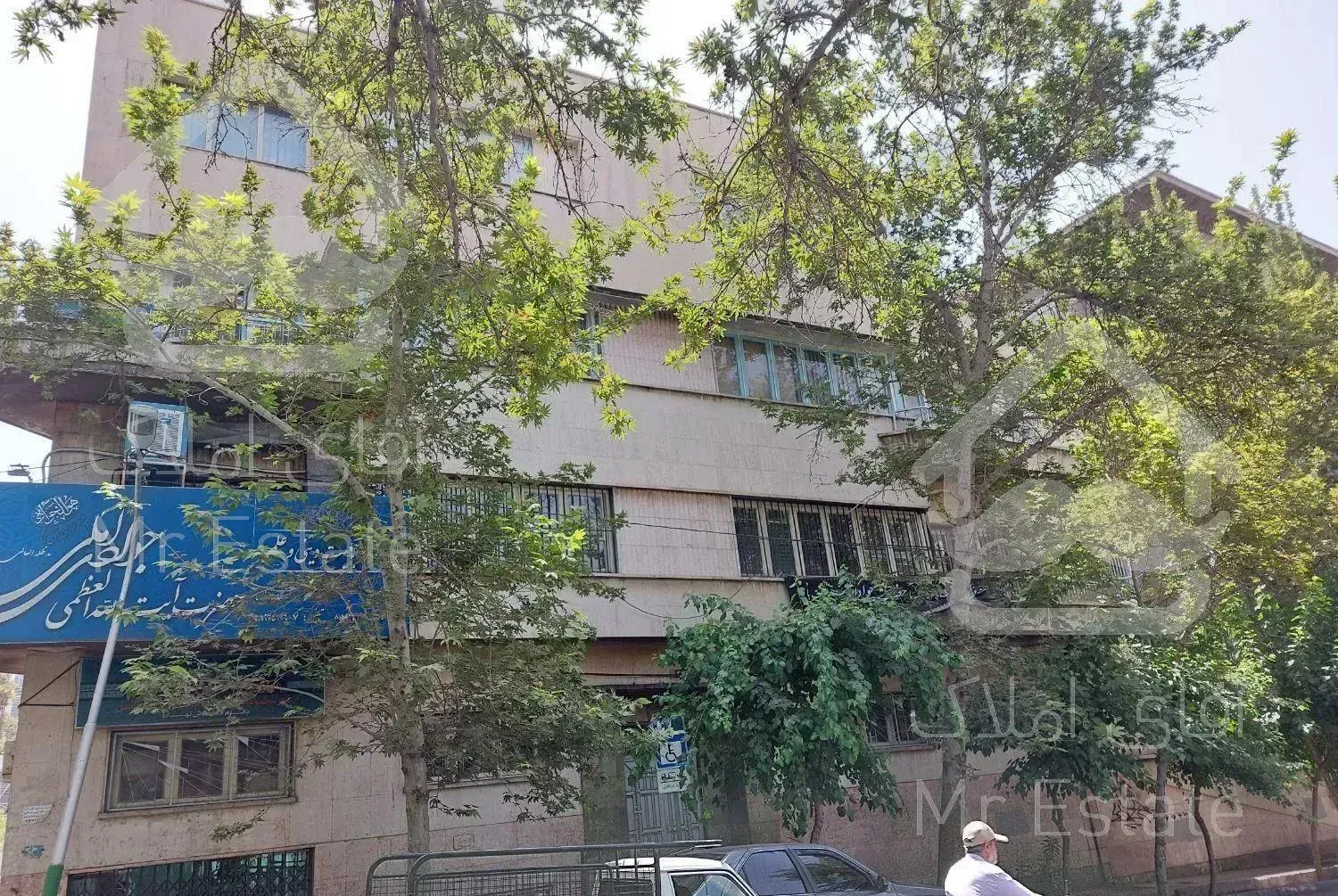 آپارتمان ۱۸۴ متری بر خیابان فلسطین شمالی