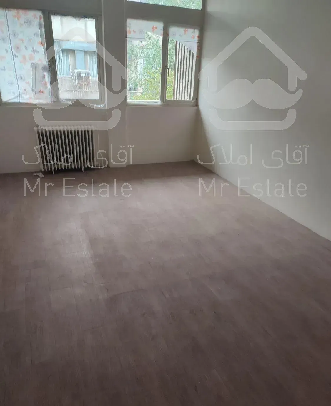 آپارتمان ۱۲۱ متری (امیرآباد)