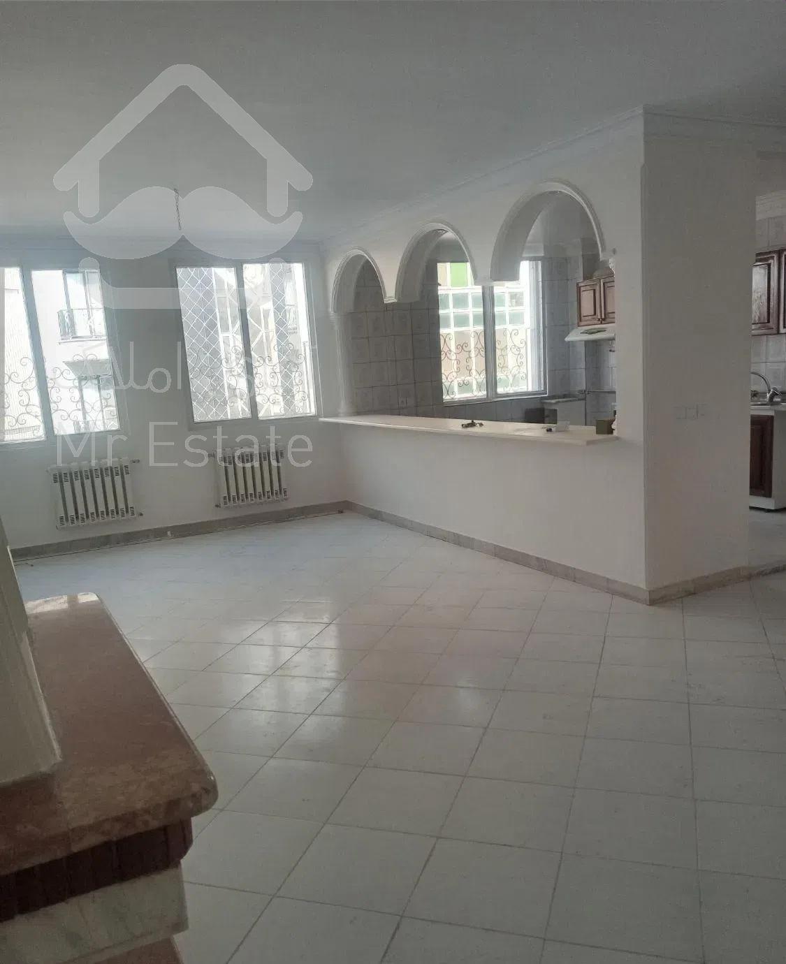 امیر آباد شمالی ۱۳۵متر ۳خ با تمامی امکانات طبقه۲