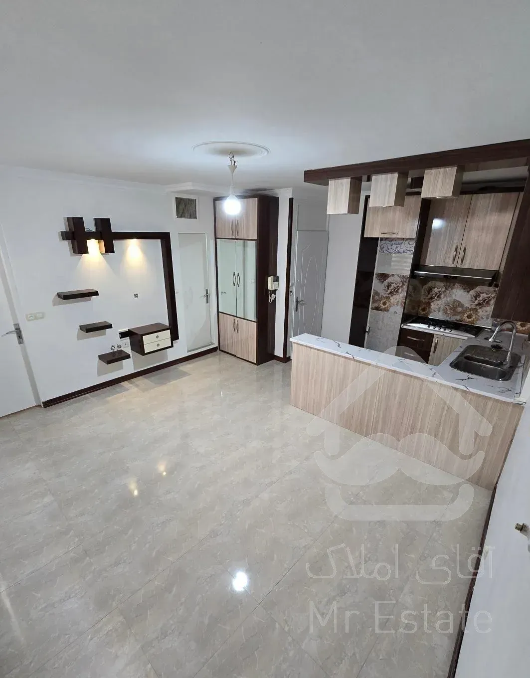 خ سرباز ۴۴متر+دو تا پارکینگ