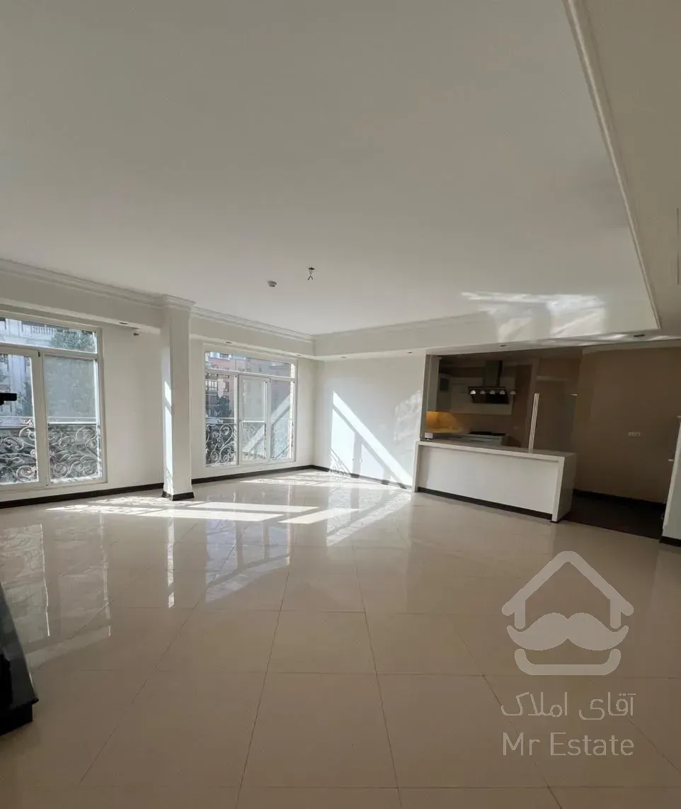 نیاوران ۱۸۰ متر ۳خوابه دسترسی خوب و دید شمال