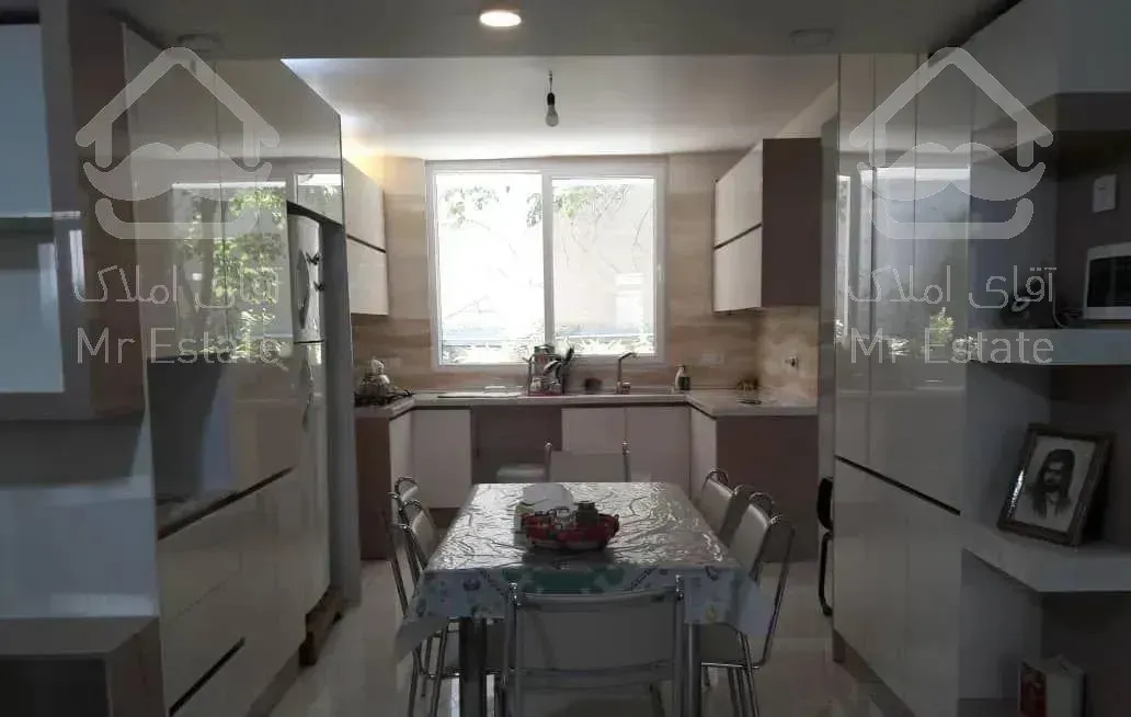 ۱۱۸ متر  آپارتمان وزراء کوچه های زوج