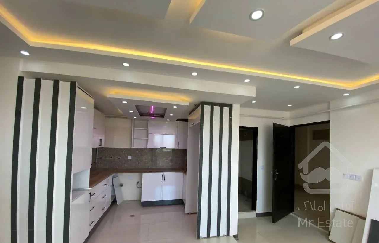 فروش آپارتمان/ فاز ۶ / دوخواب /فول شــیک/بدون مشرف