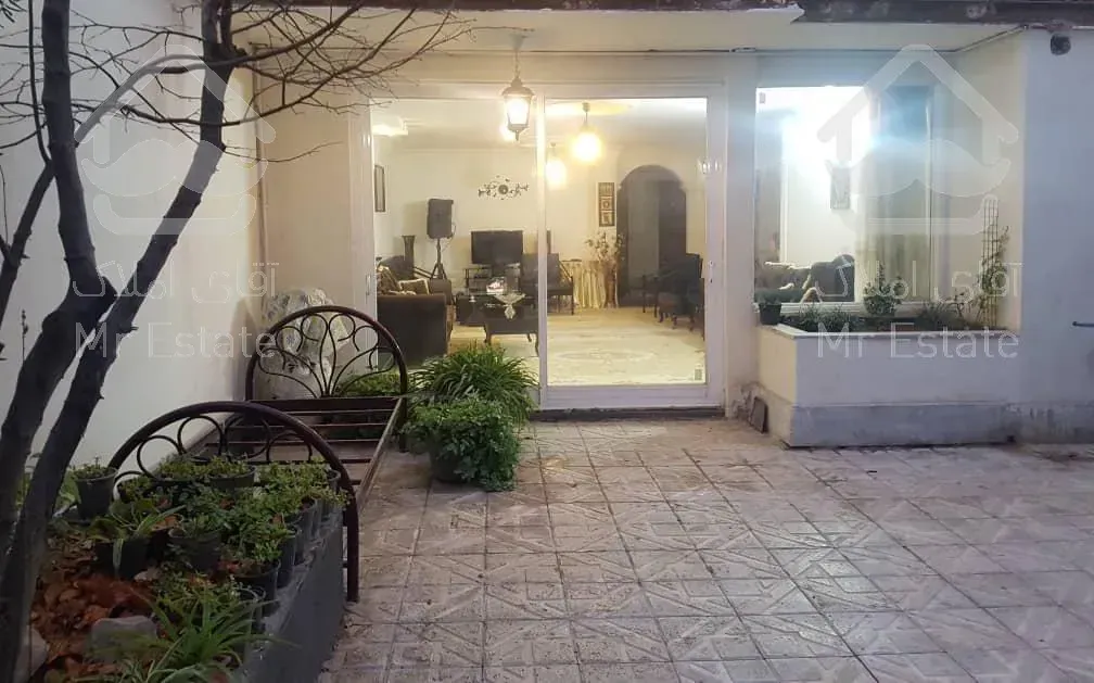 هفت تیر همکف با حیاط اختصاصی