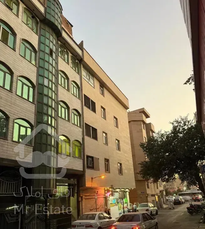 اپارتمان ۷۵ متری دو خوابه در کرمان شرقی