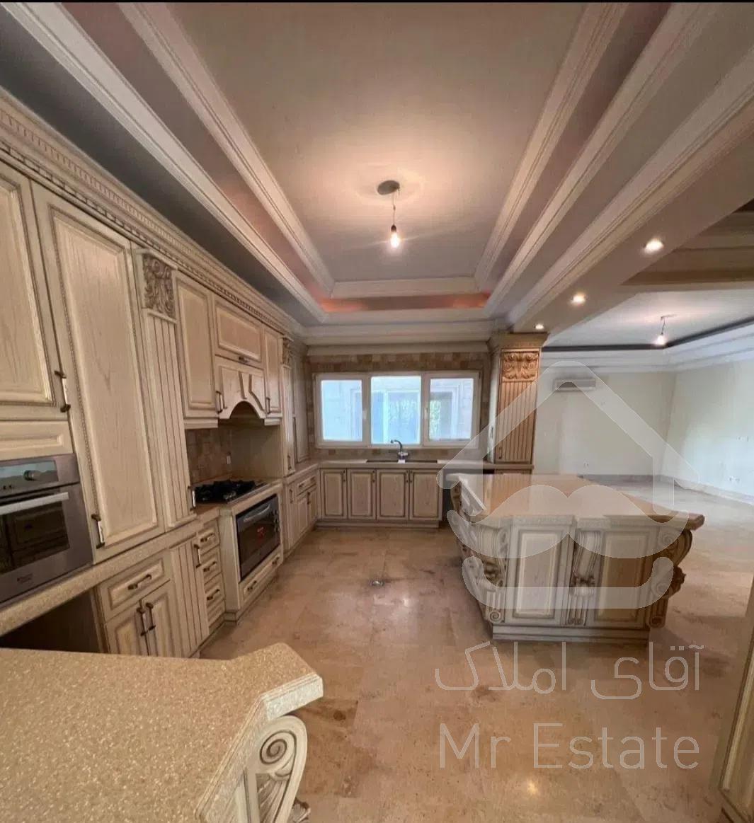 فرشته ۳۴۵ متر