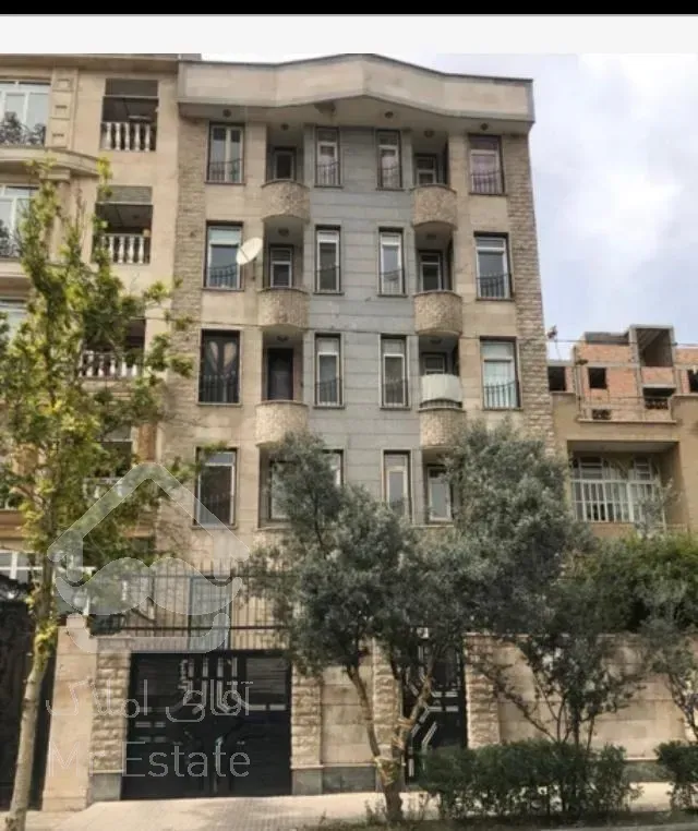 ۱۳۰ متر سعادت اباد - بر نیایش