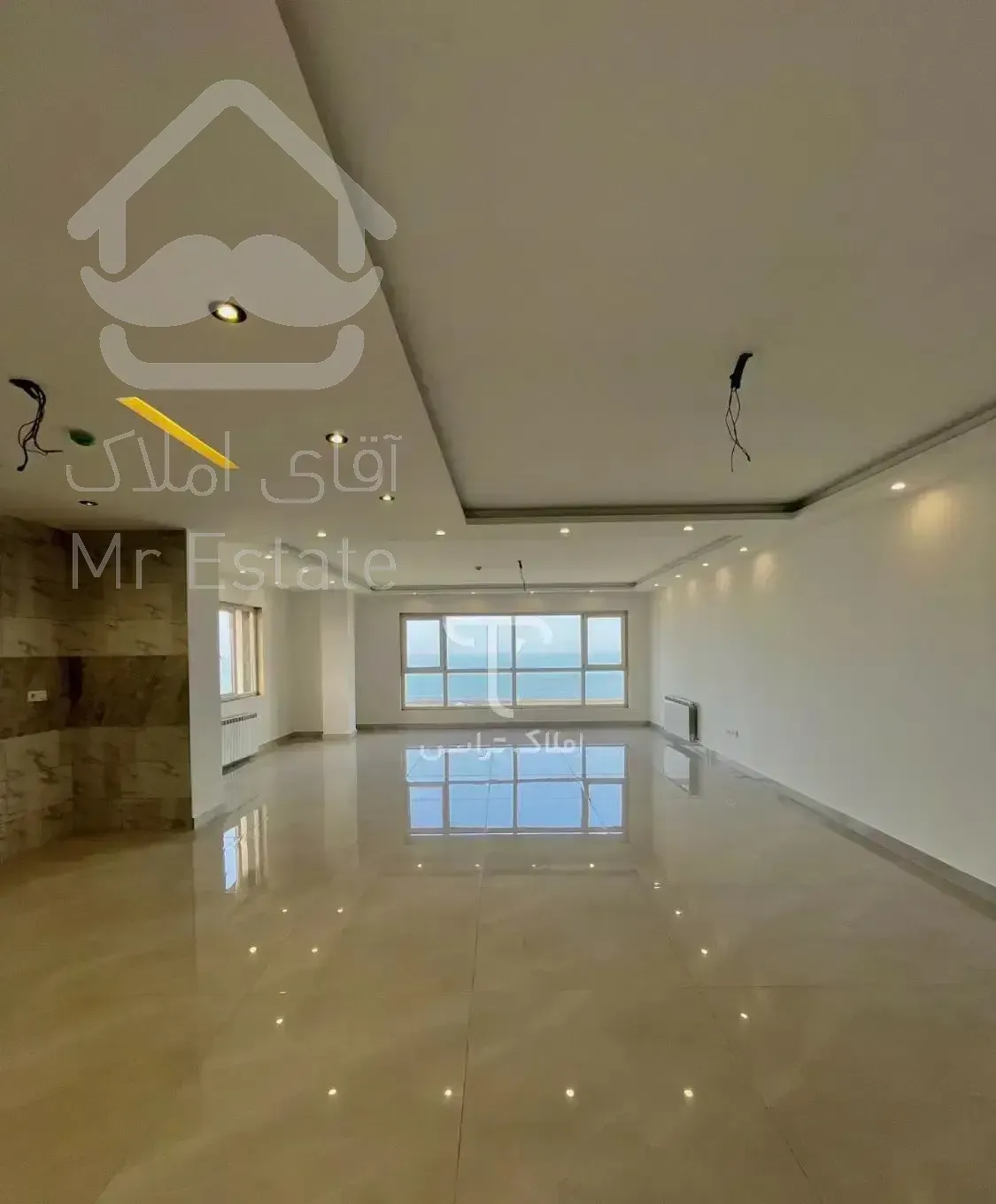 ۱۴۰متری کلیدنخورده بر پاسداران با دید ابدی دریا