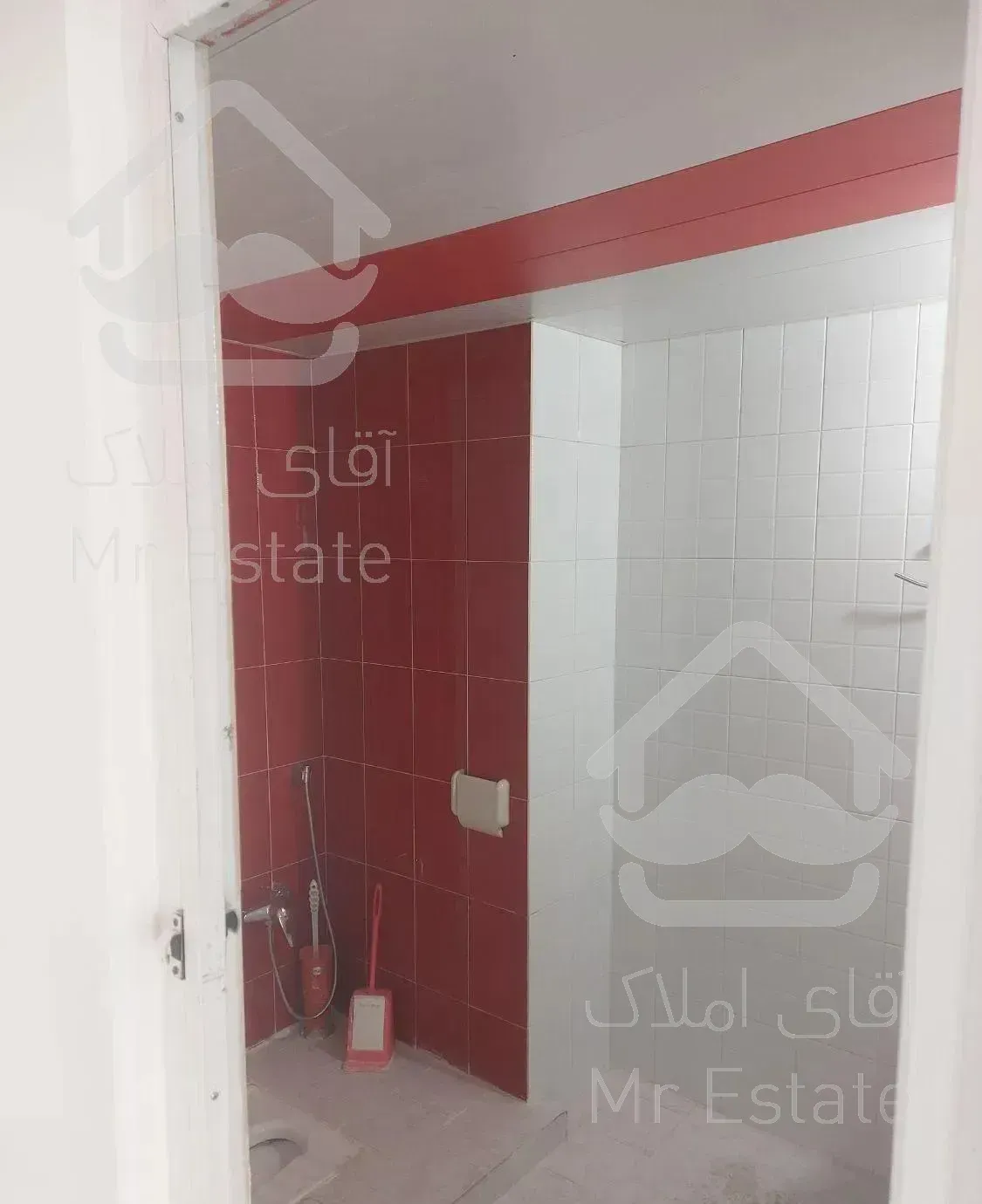 واحد ۱۵۰ متری درون شهرک کریم آباد