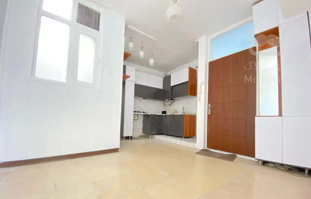 ۳۴ متر تکخواب فول بازسازی هاشمی تخلیه