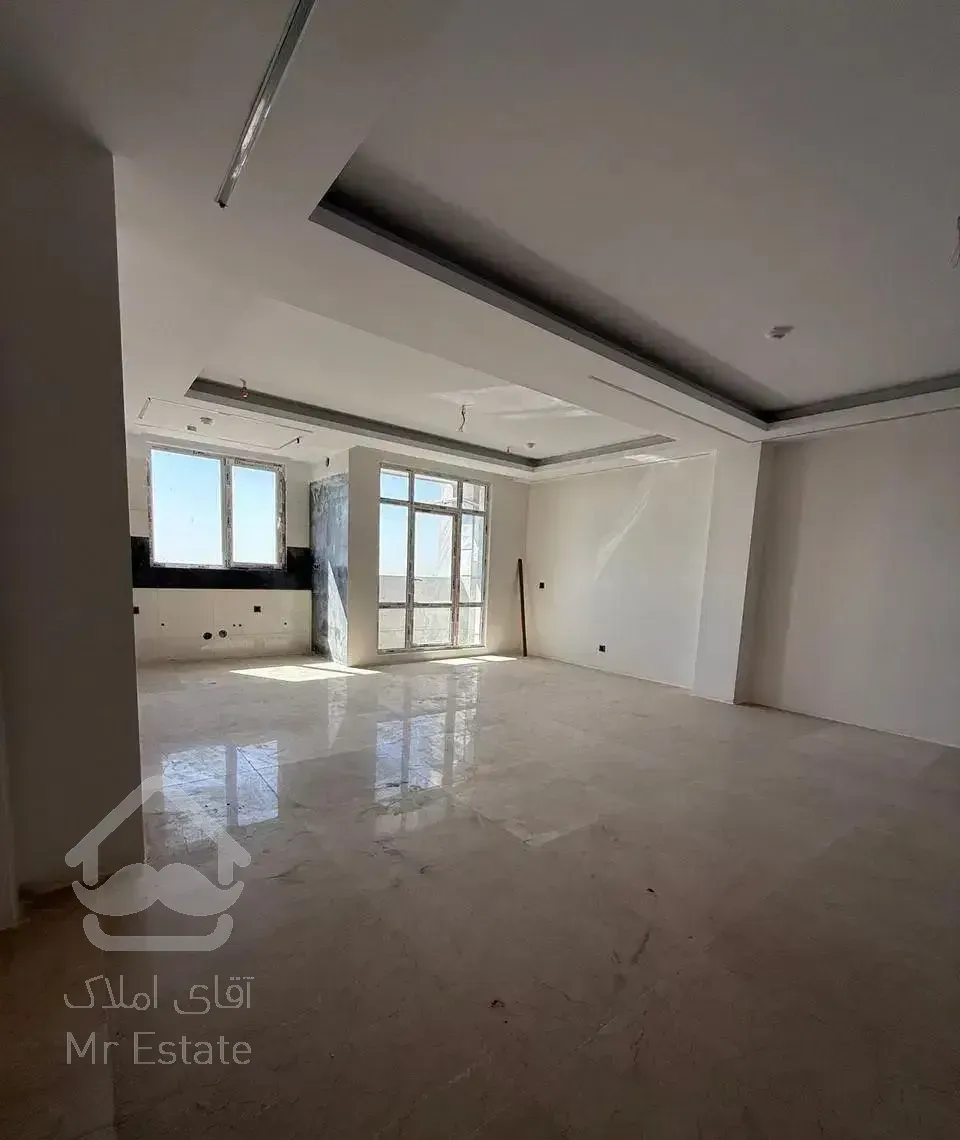 ۱۰۷ متر/ کلید نخورده/شهران/طوقانی