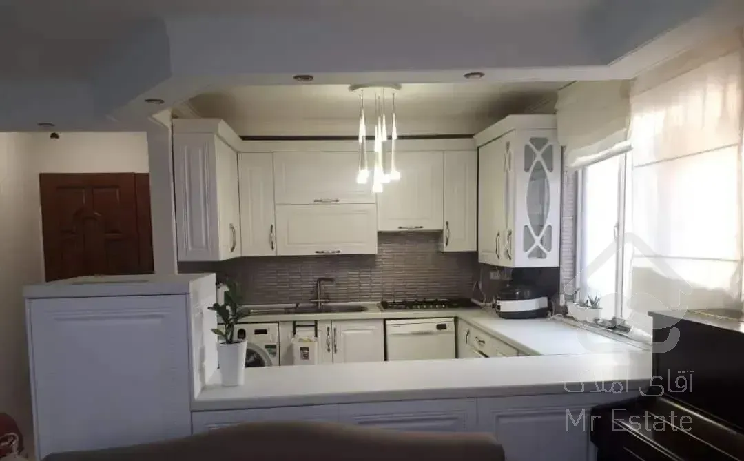 فروش فوری آپارتمان ۱۰۵ متری تک‌واحدی بازسازی‌شده