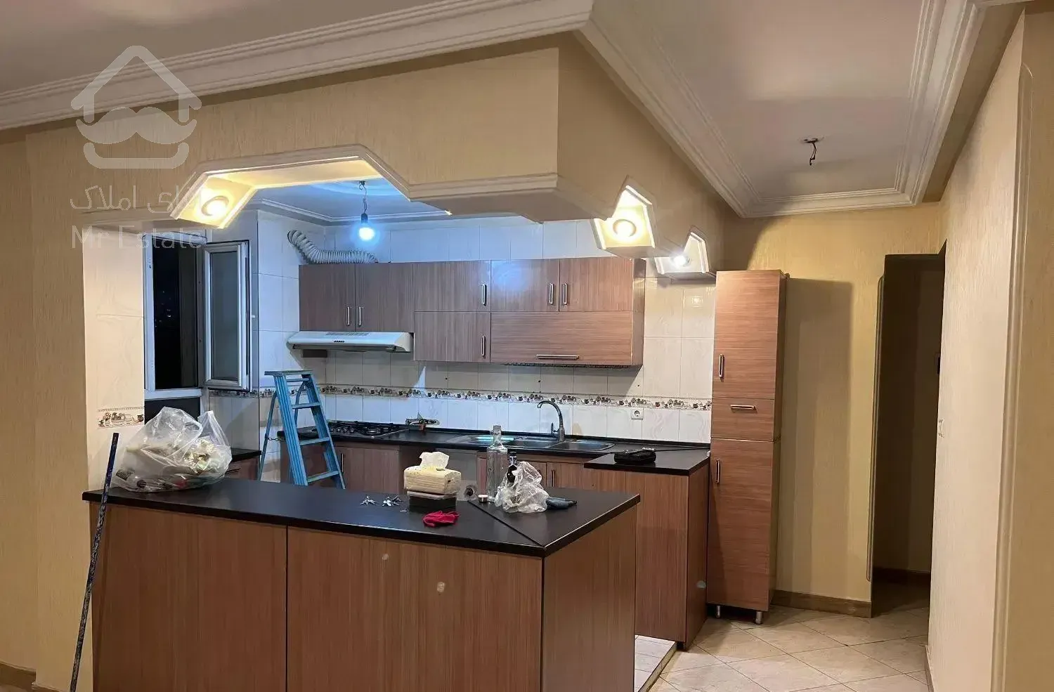 90 متر/2 خواب/کاغذ دیواری شده/هوا نیروز بلوار گلها