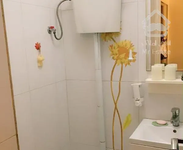 ۸۳ متر آپارتمان منطقه  ظفر