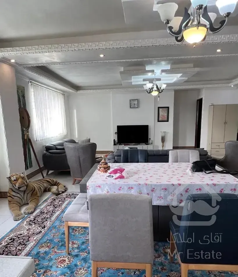فروش آپارتمان ۱۳۲ متری راهنمایی باهنر