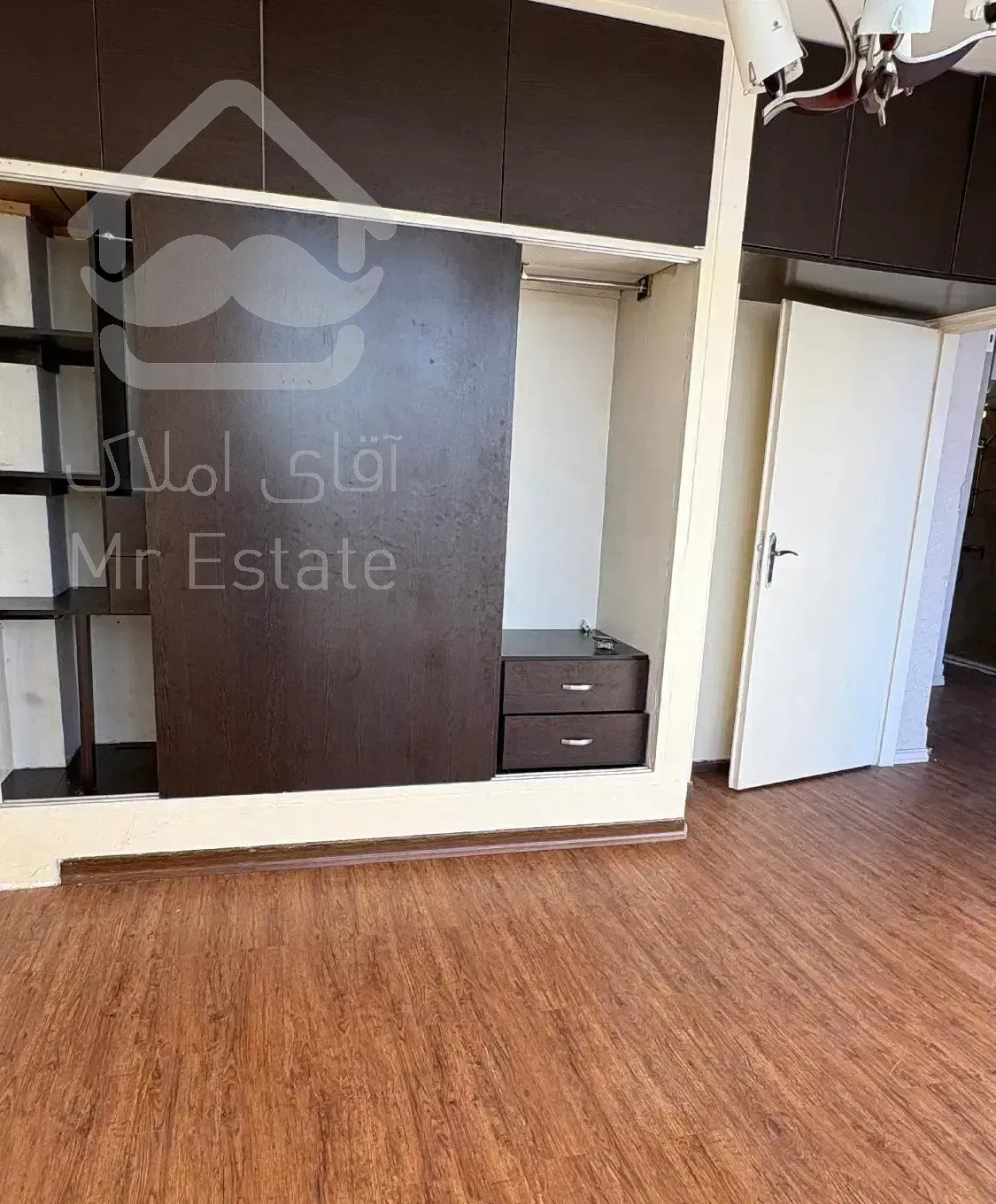 واحد ۶۰متری تک خواب غرق نور