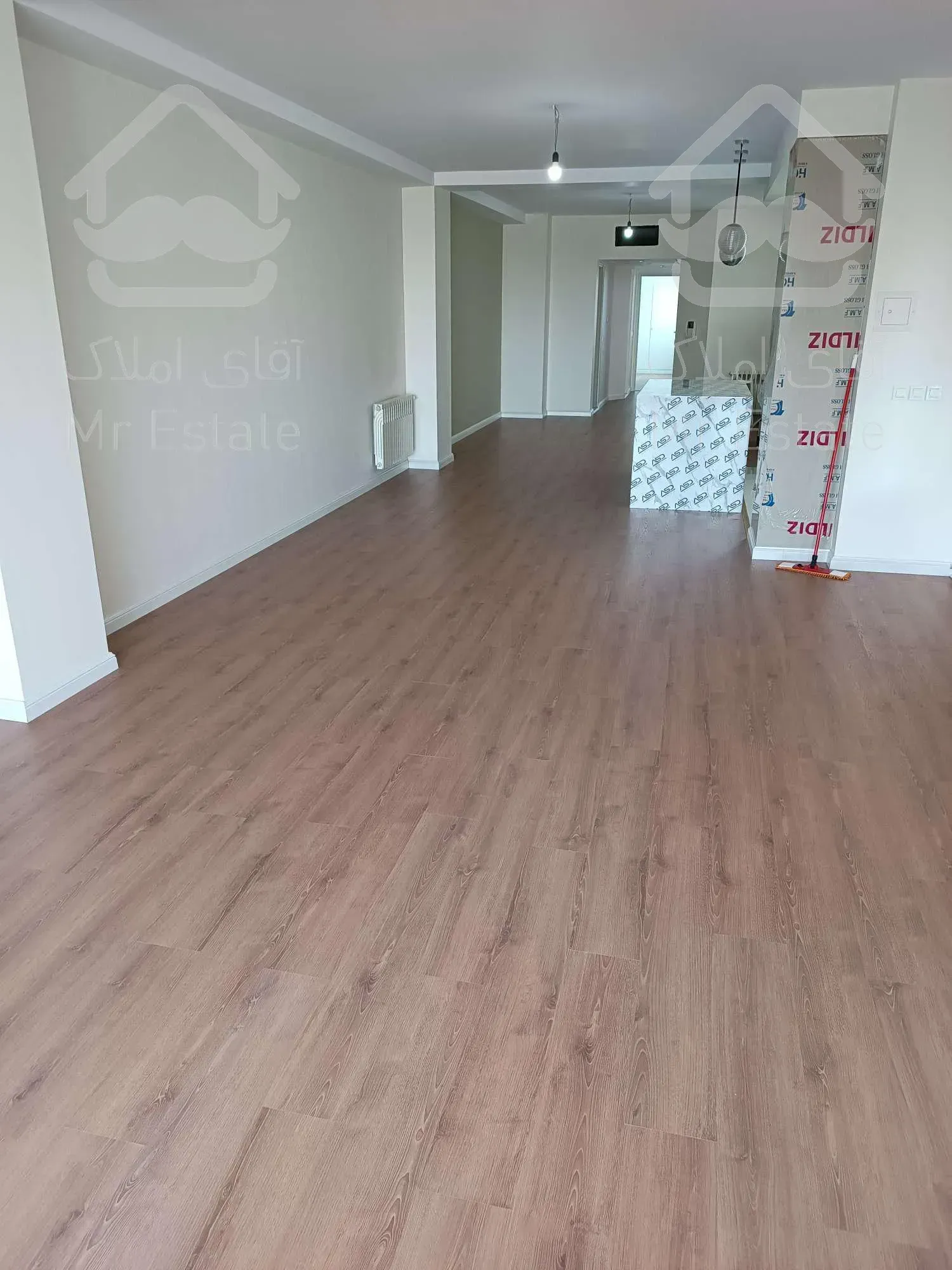 کاشانی ستاری ساختمان ۱۰۰٪ موقعیت اداری سندمسکونی ۲۵۰۰ متر مفید یکجا واگذار میگردد