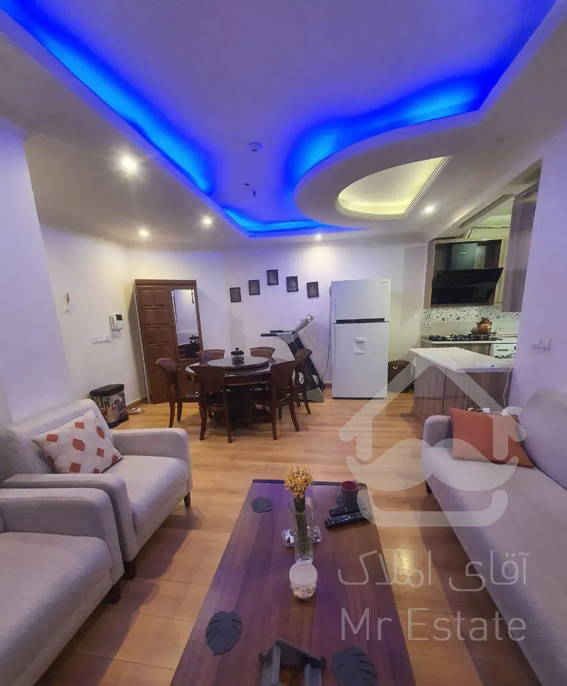 ظفر ۶۸ متر ۲ خواب/فول بازسازی/غرق نور