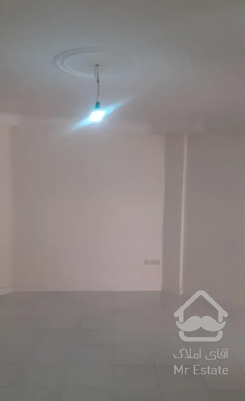 آپارتمان تک واحدی ۵۲ متر تخلیه آماده فروش