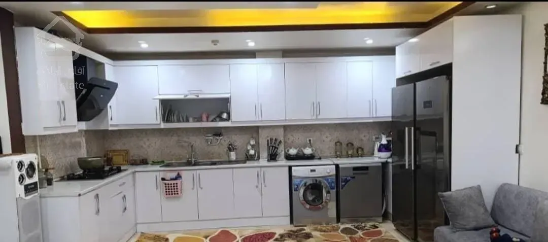 فروش ۸۲متری/لوکیشن فاز۳