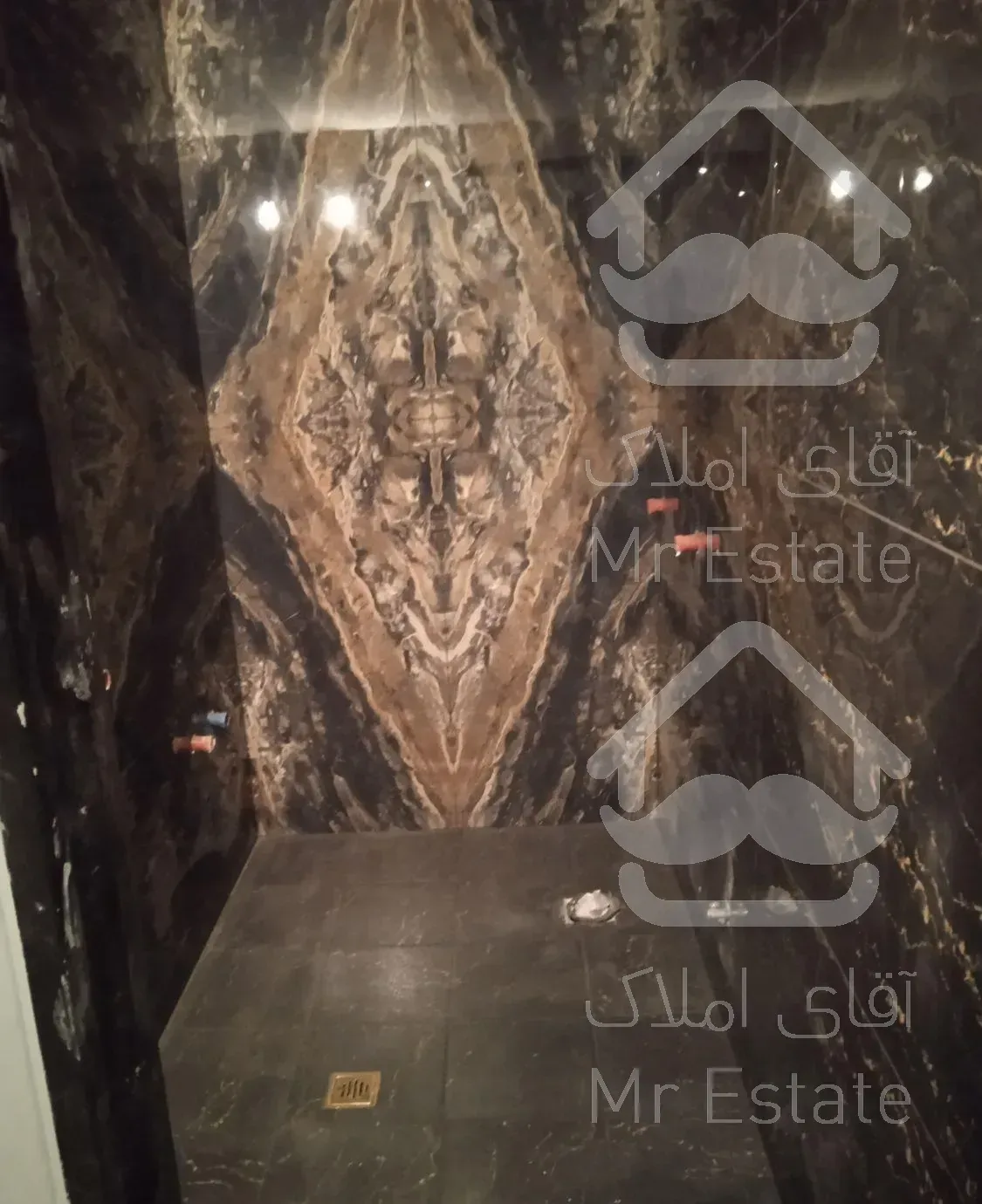 نصاب کاشی وسرامیک کار نصب کاشی کاری سنگ کاشیکار