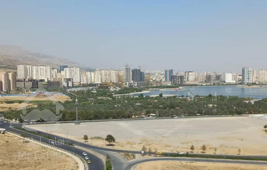 بورس سهام ۵۰ متری ارتش باغ ملی گیاهشناسی