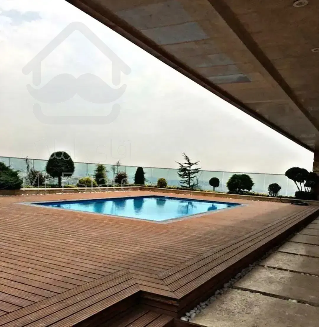 پنت هاوس مبله همراه با روف اختصاصی