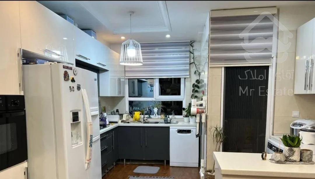 آپارتمان سنایی 88 متری تاپ لوکیشن