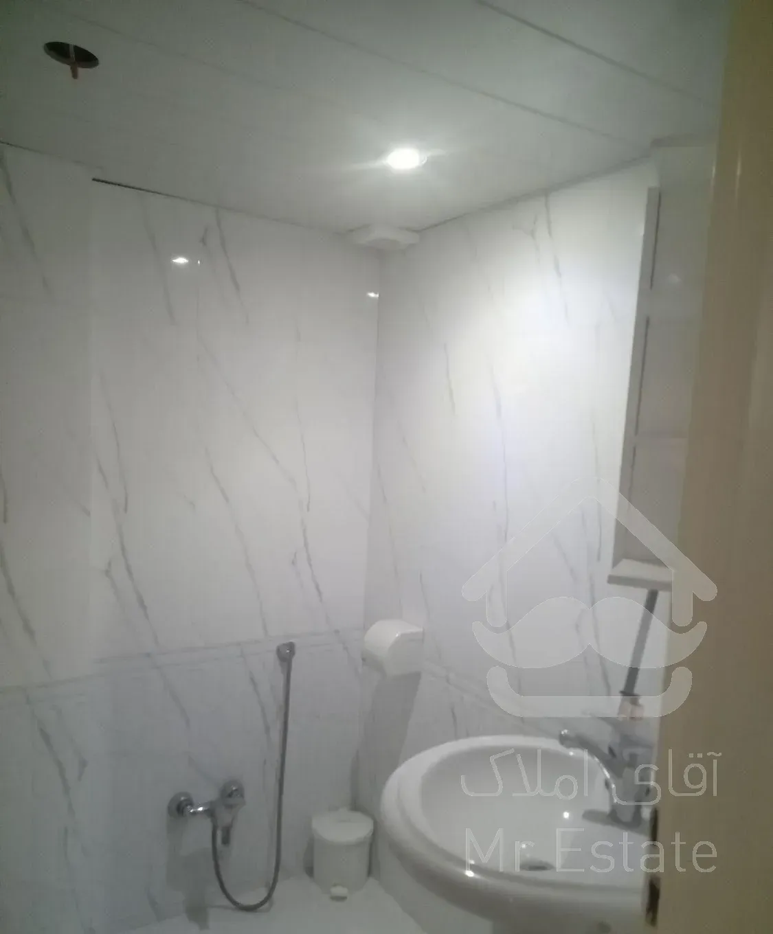 کریمخان نجات الهی 56متر یکخواب رو به آفتاب