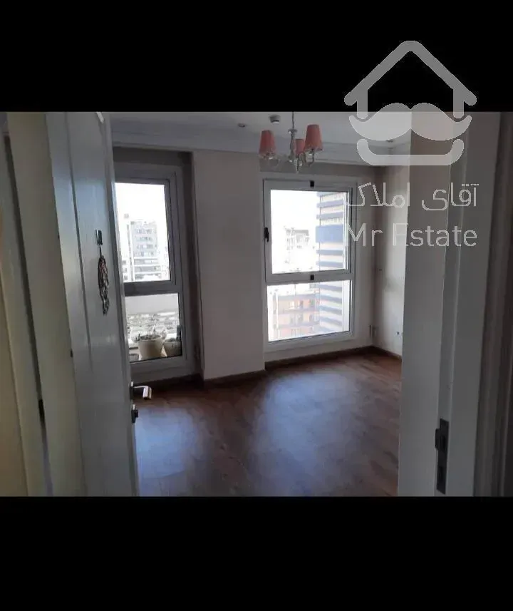 رهن اپارتمان ۲۷۰متری در برج باغ برند فرمانیه