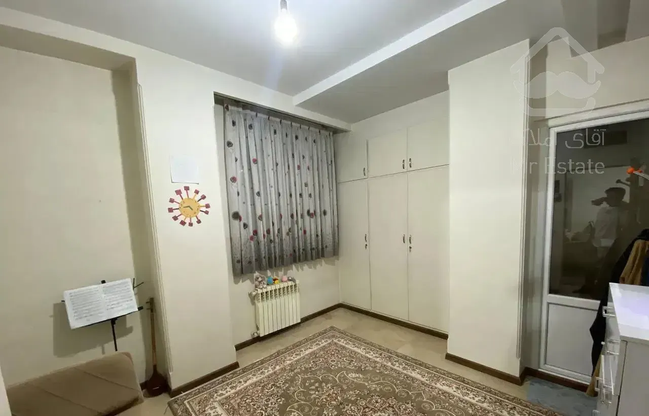 ۷۷متر دو‌خوابه/غربی های سوم/غرق نور