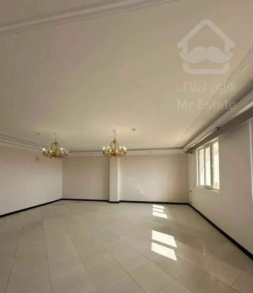 فروش آپارتمان/175 متر/بلوار ورزش/دو نبش