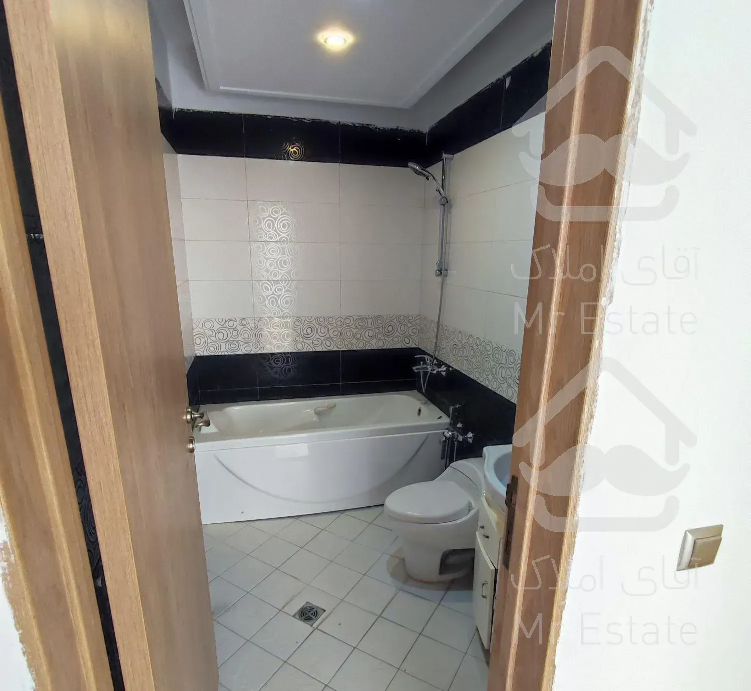 کاشانک/۱۸۷ متر /مشاعات آبی /لوکیشن دنج