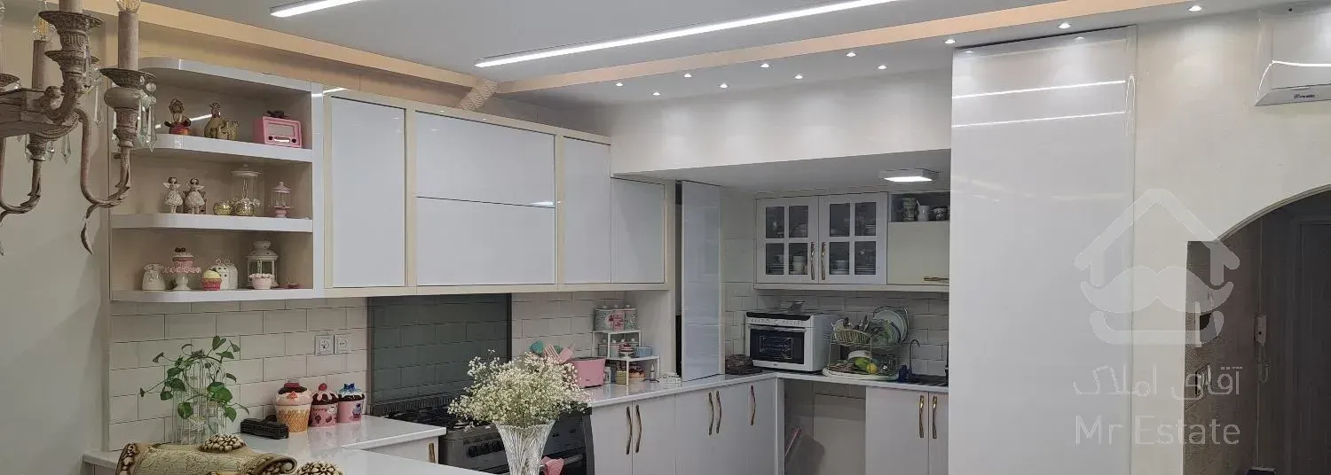 اپارتمان 125 متر/همکف/3 خوابه/رشحه