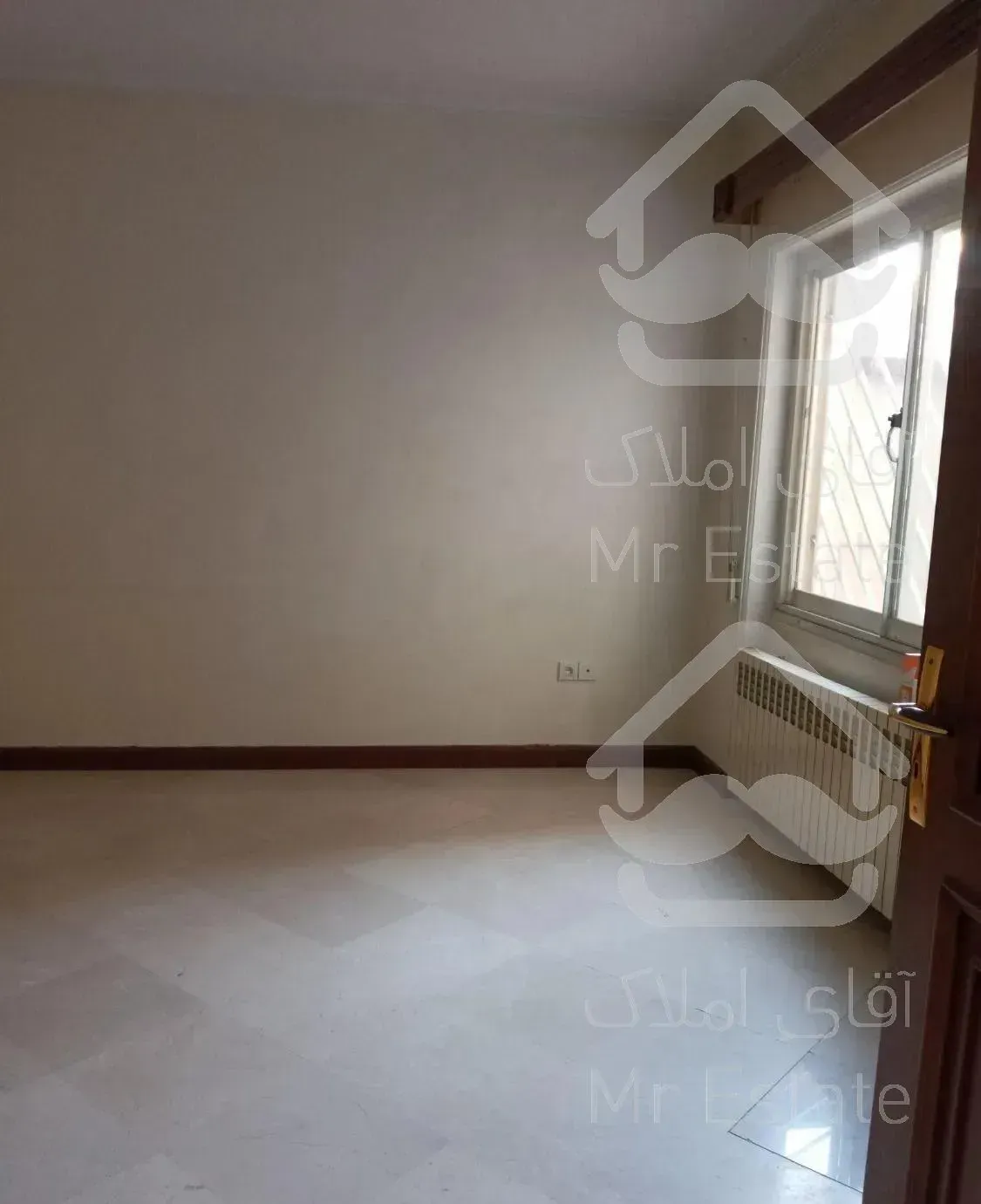 آپارتمان ۲۲۵ متر سه خواب تک واحدی