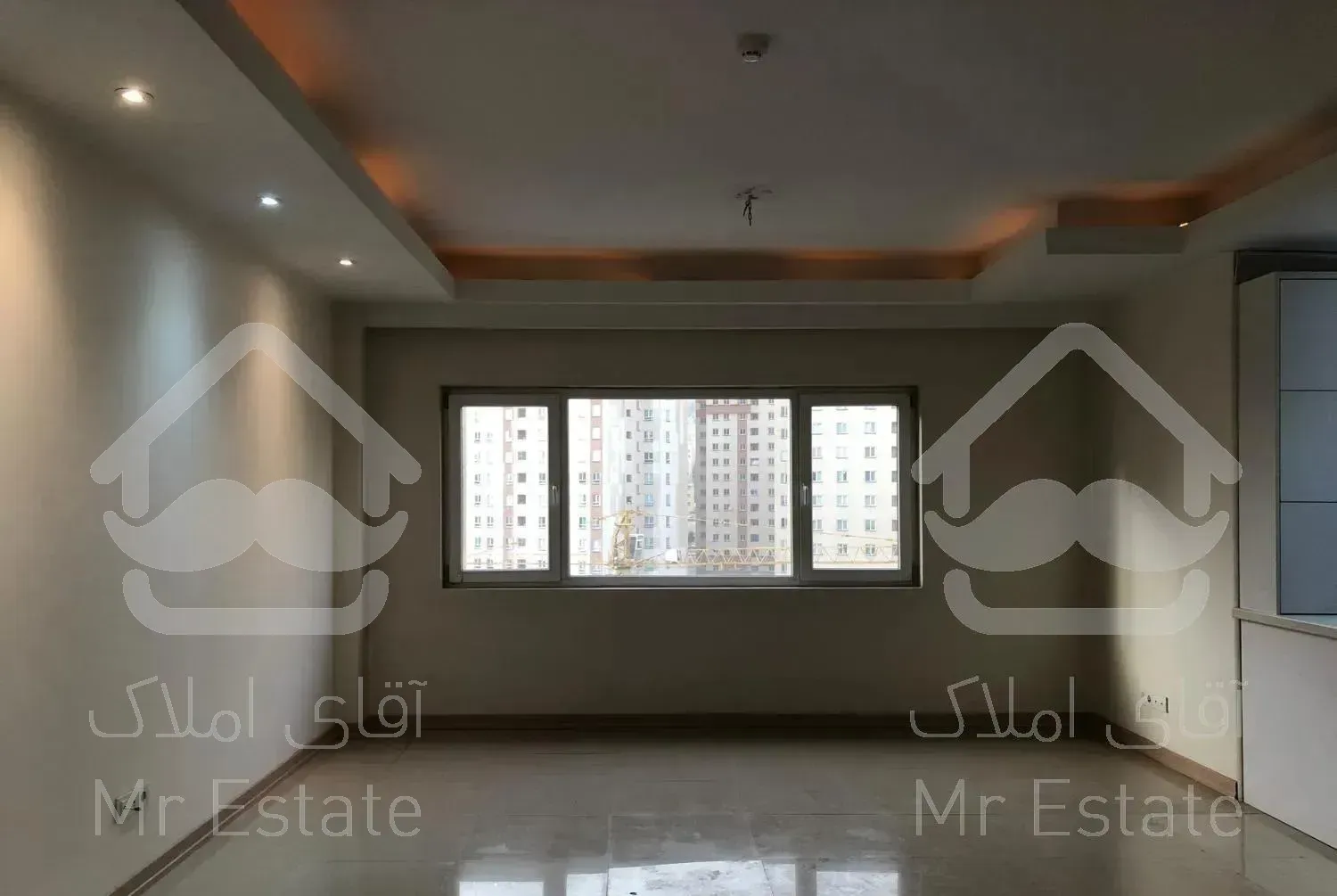 دریاچه چیتگر/برج ۱۲۵ متر/۳خوابه