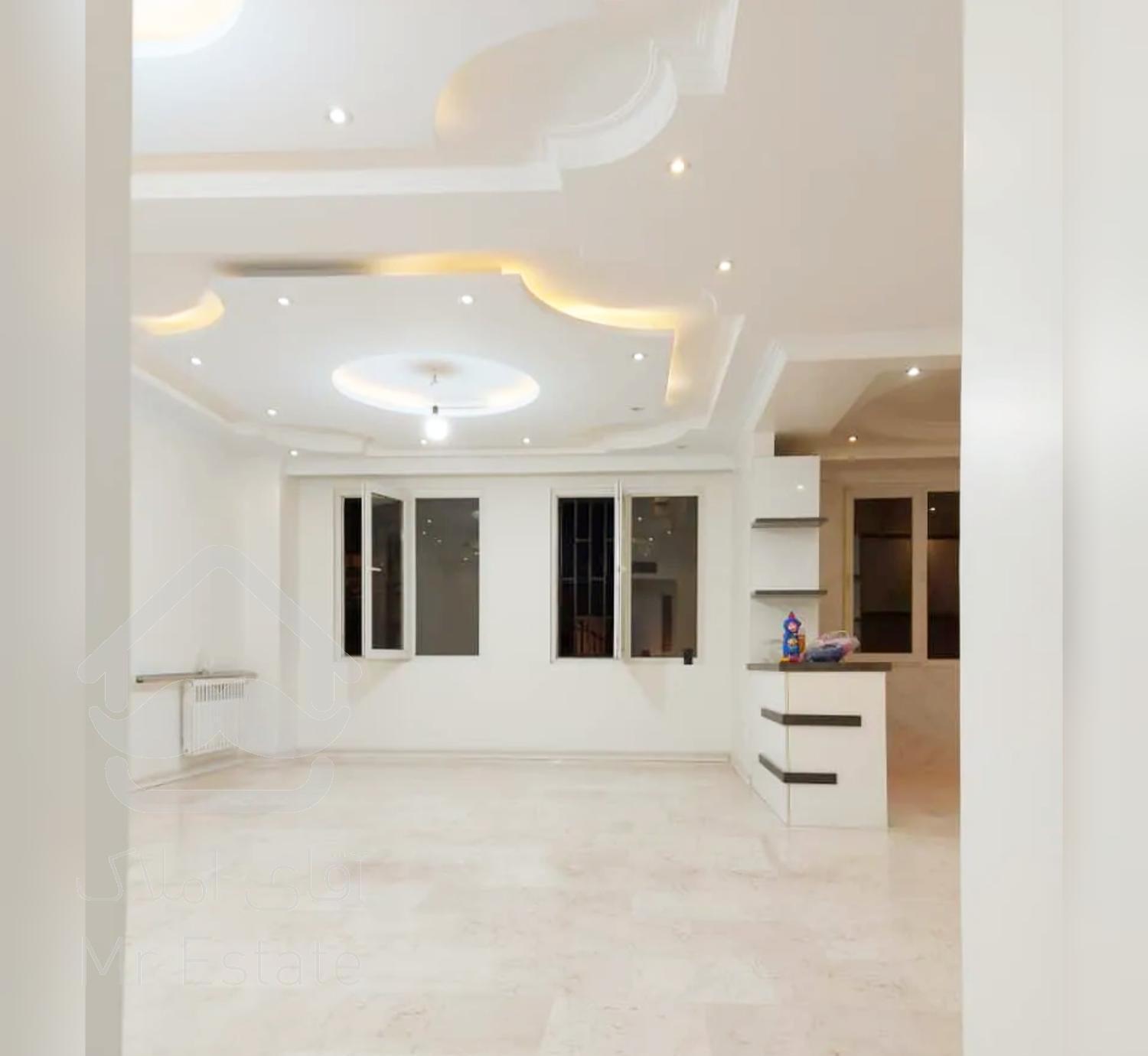 آپارتمان ۷۰ متر کلید نخورده ، فول ، مالک منعطف