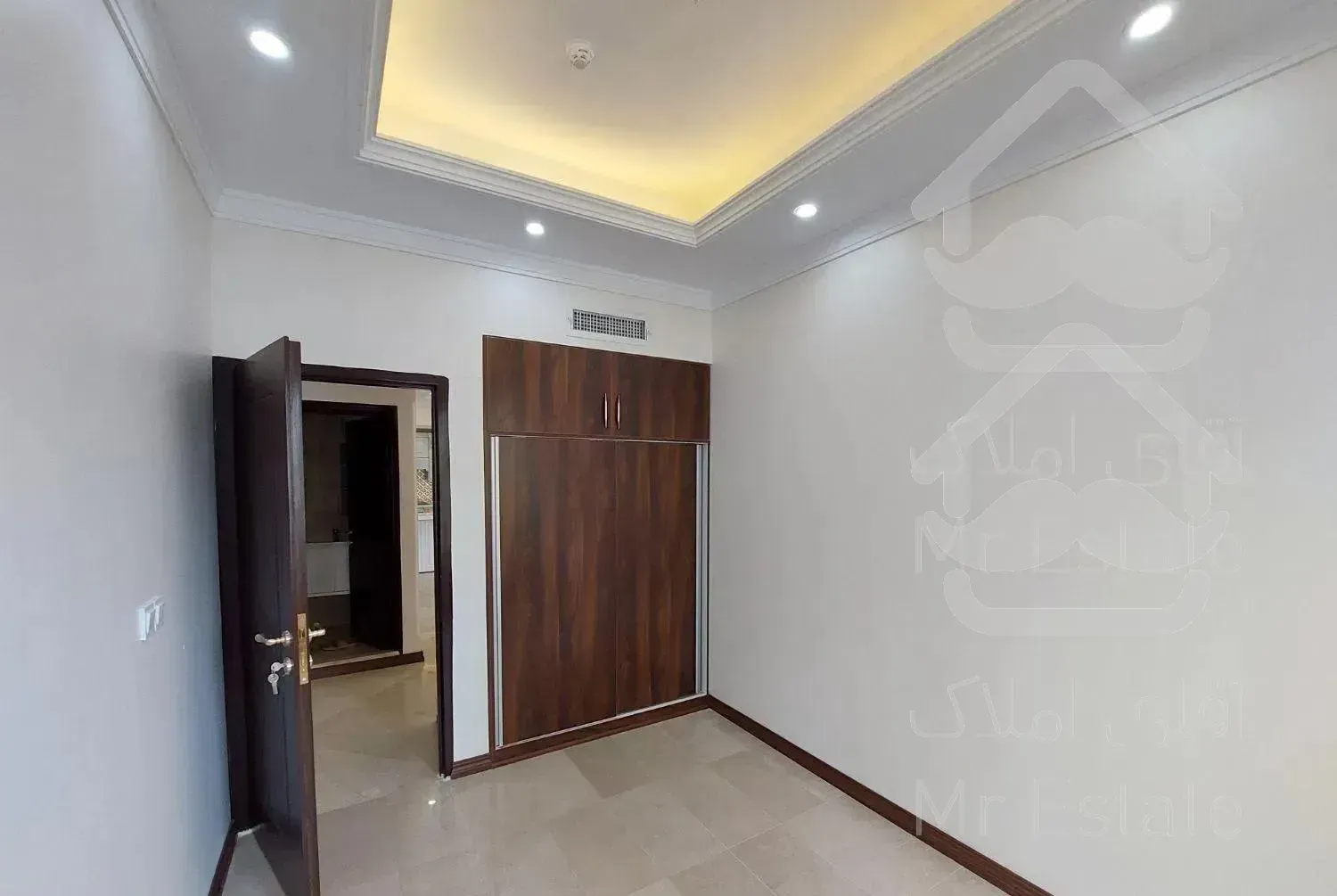 ۴۶۴متر مستغلات تکواحدی تهاتر و فروش/ نوساز/ بی‌نقص