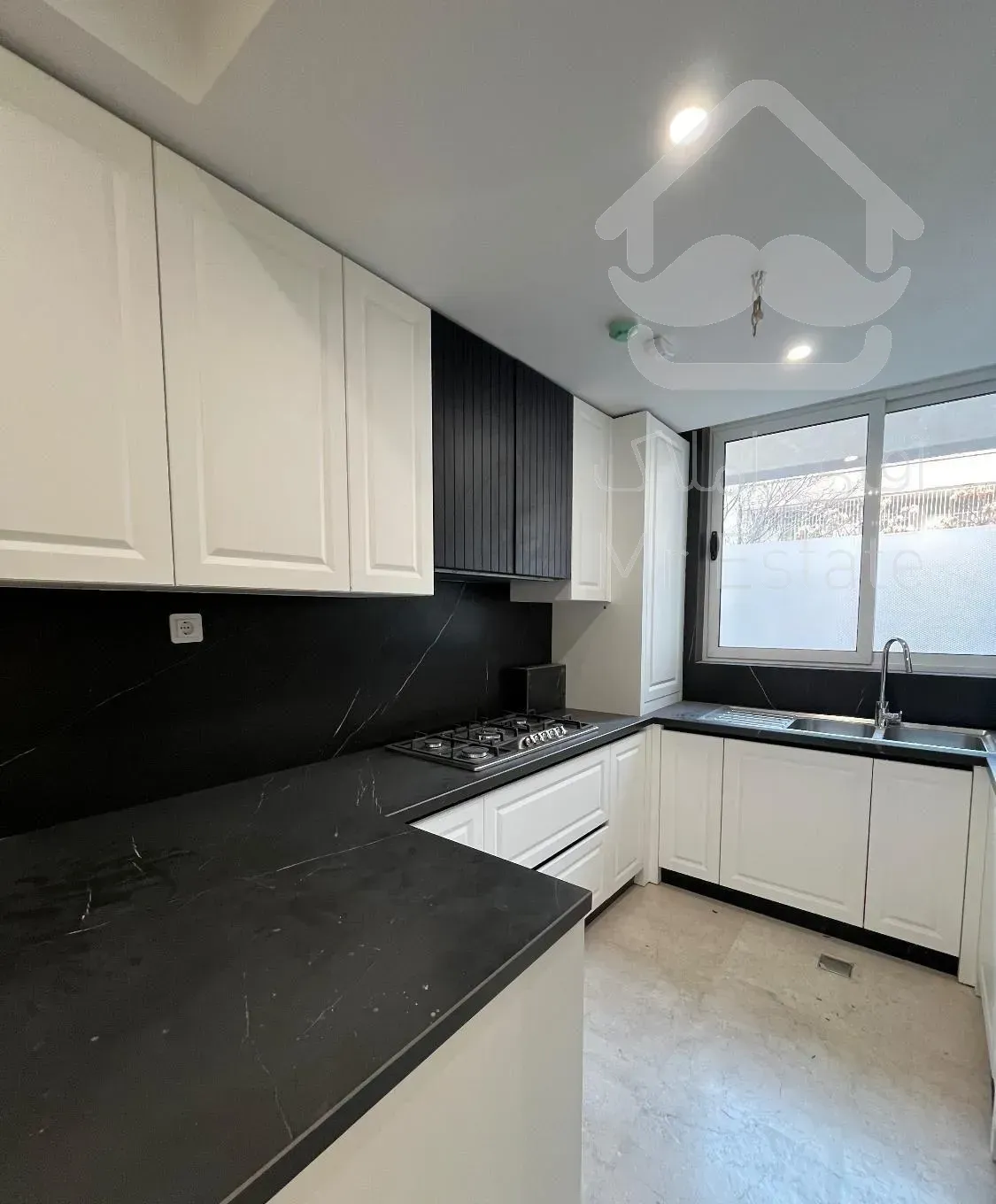 ۶۵ و ۹۵ متری ظفر کوچه فرهنگ نوساز