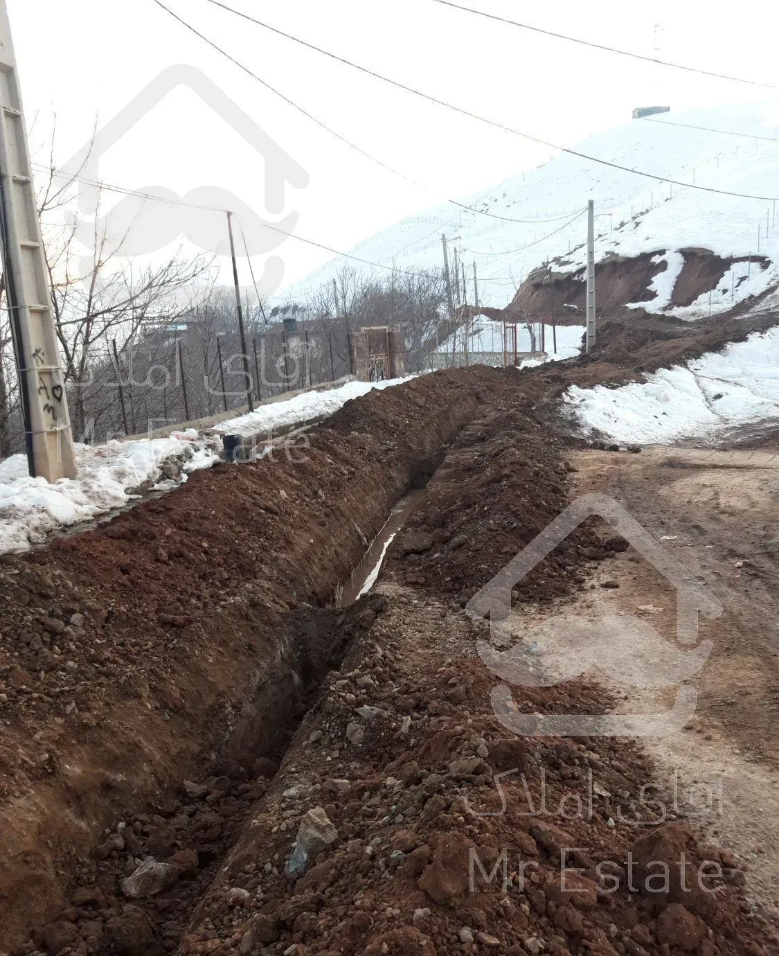 ۴۱۰ متر زمین با انشعابات لواسان کوچک