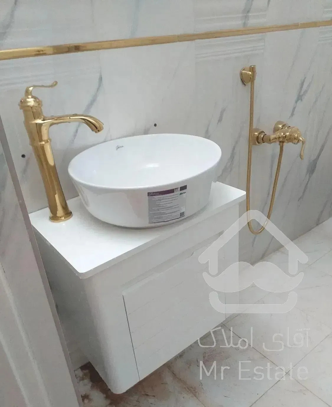 آپارتمان صد متری کاملا بازسازی شده