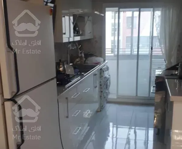 ۱۲۵ متر  واحدی   حتی با موقعیت  اداری