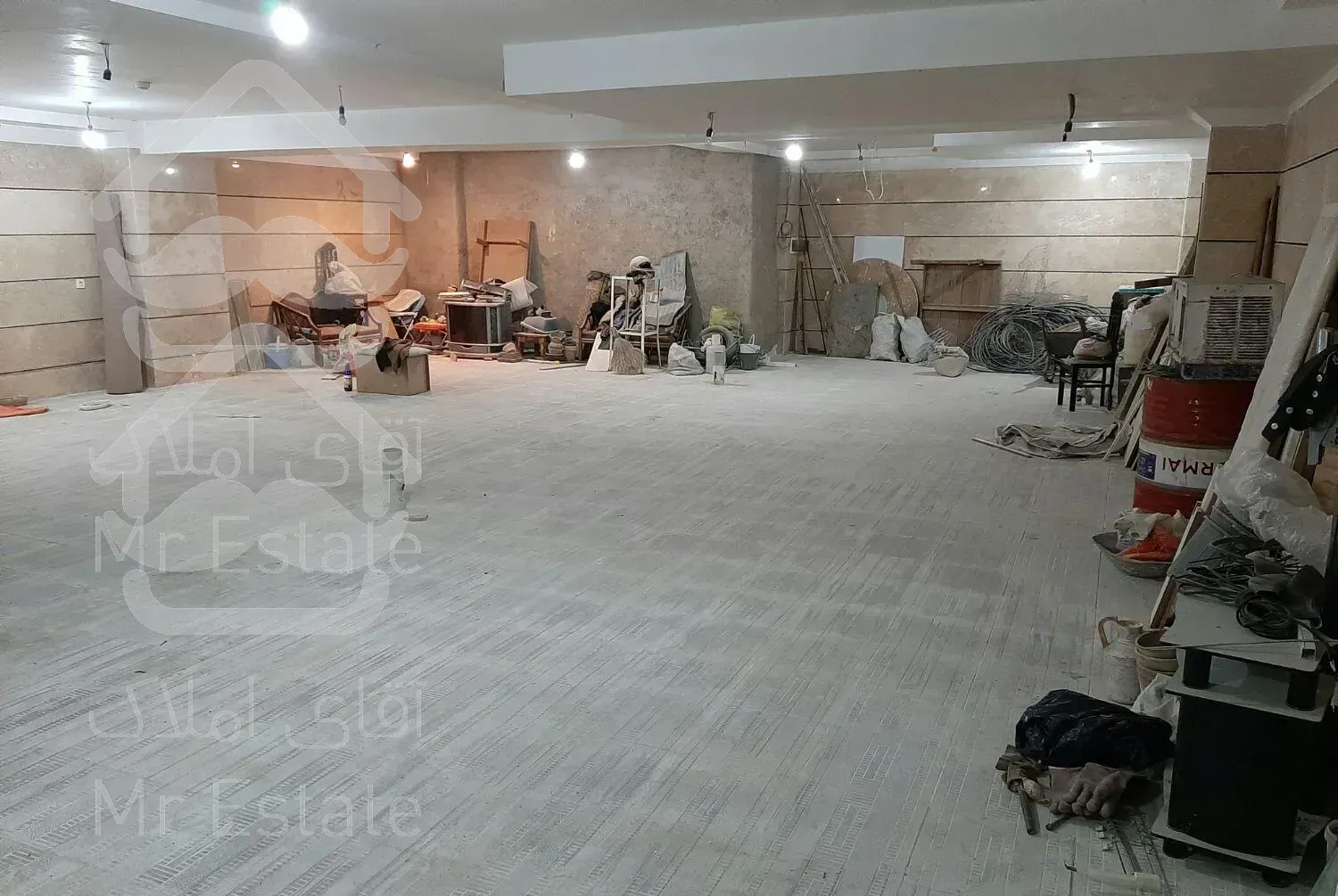 انباری ۱۴۰ متری