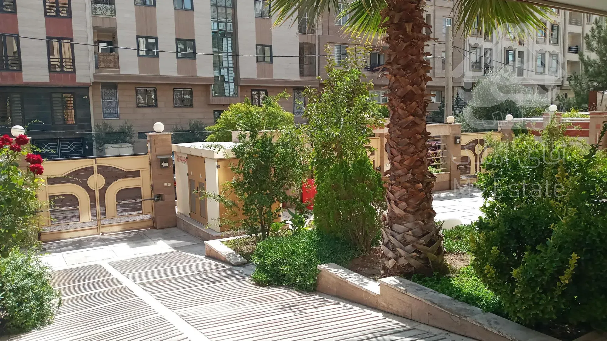 آپارتمان ۴۲ متر فردوس شرق