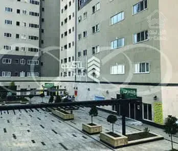 اجاره آپارتمان دو خوابه در طبقات بالای برج غرب دریاچه