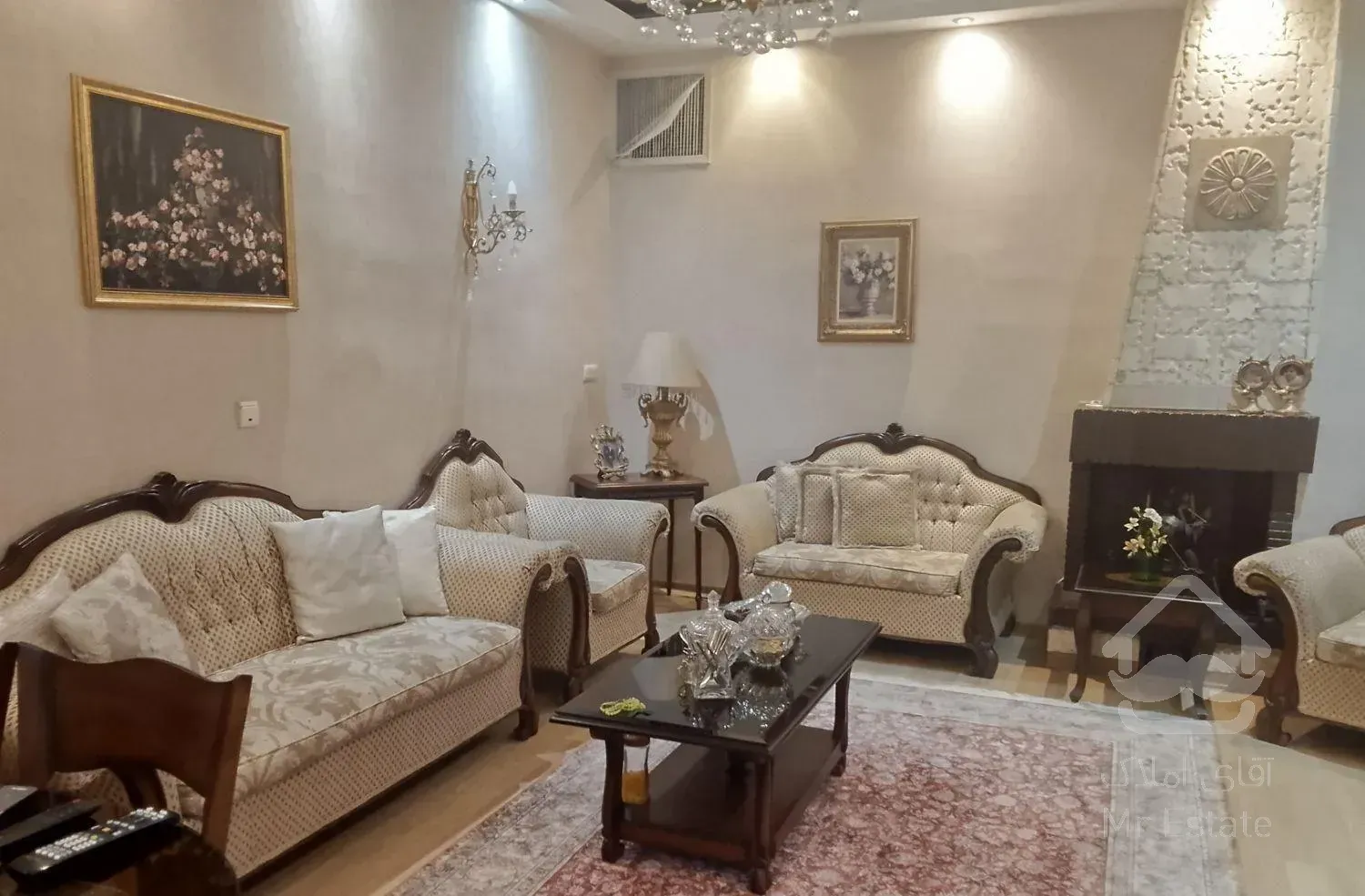 ۸۳ متر آپارتمان شیک قلهک /۳۳ متر قدرالسهم